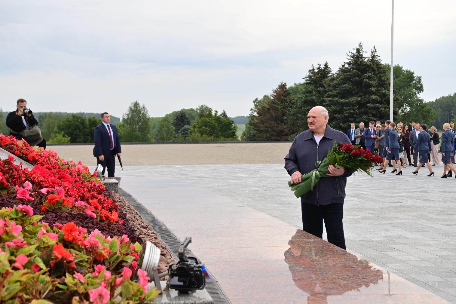 Лукашенко ознакомился с реконструкцией мемориального комплекса "Курган славы"