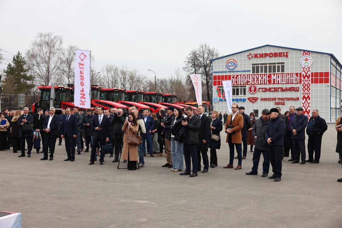 В Рязани открылся первый мультибрендовый центр с белорусской сельхозтехникой