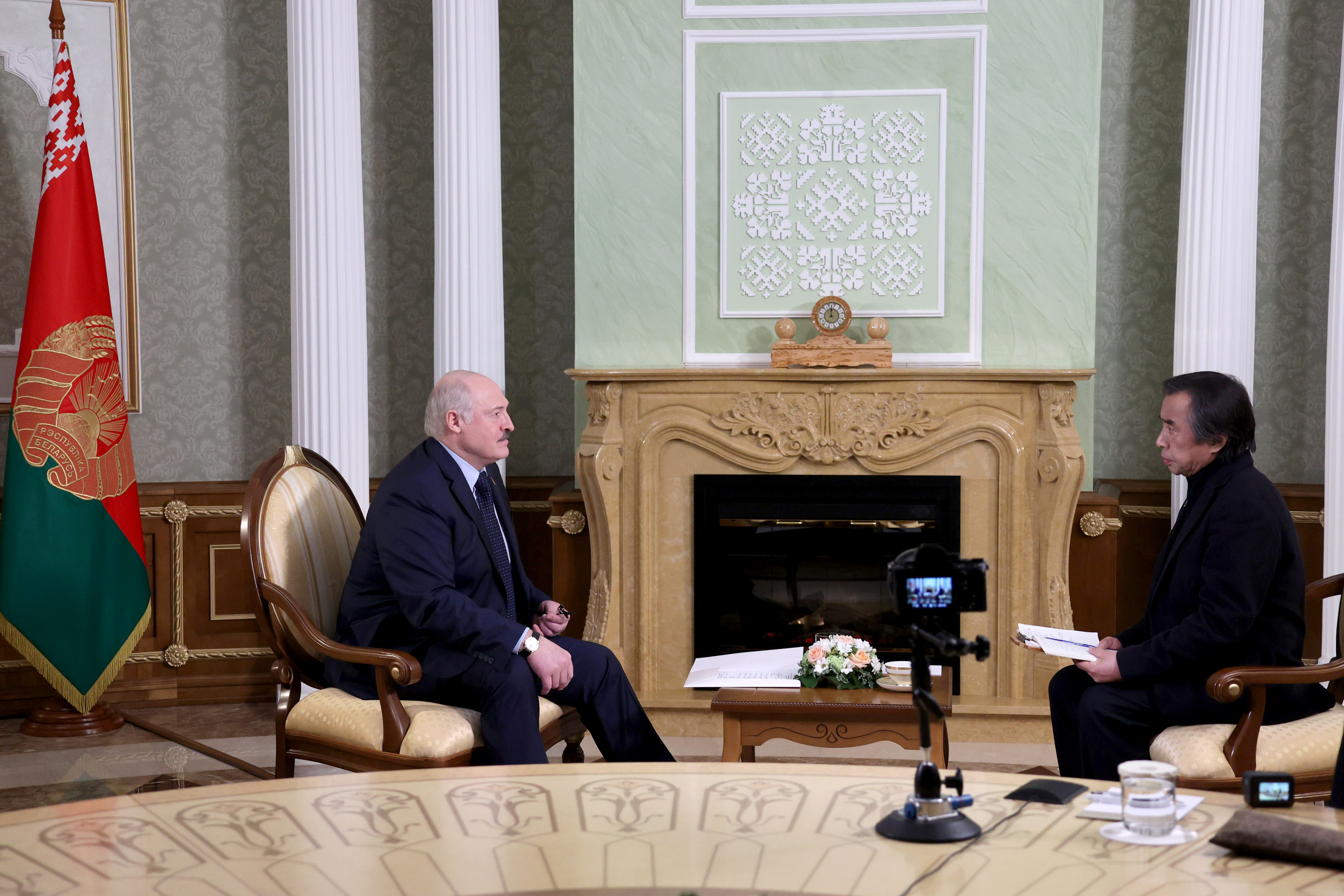 Александр Лукашенко рассказал подробности переговоров с Владимиром Путиным