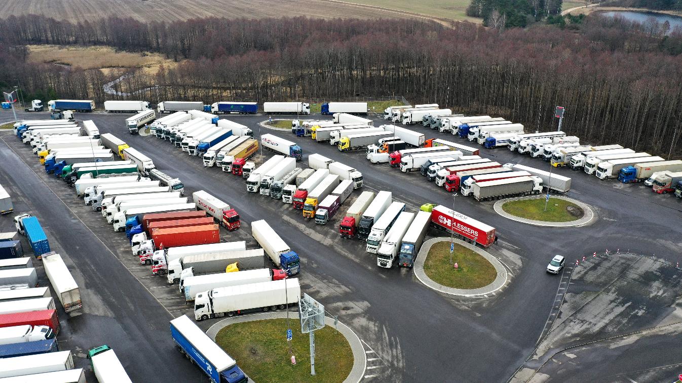 Очередь грузовиков в белорусской-польской границы за сутки выросла в четыре раза