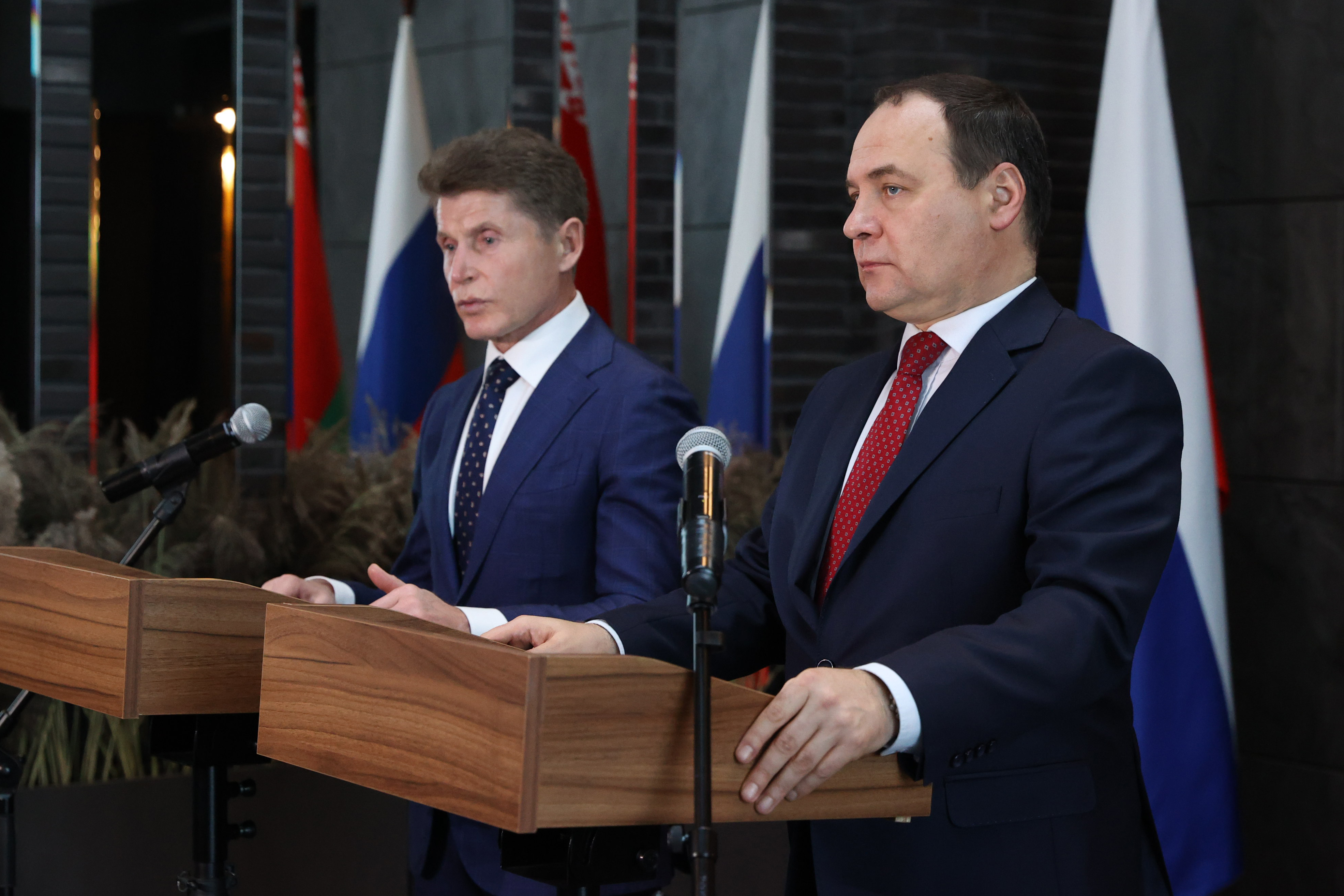 Роман Головченко: есть все основания полагать, что сотрудничество Приморского края и Беларуси будет результативным и в следующем году