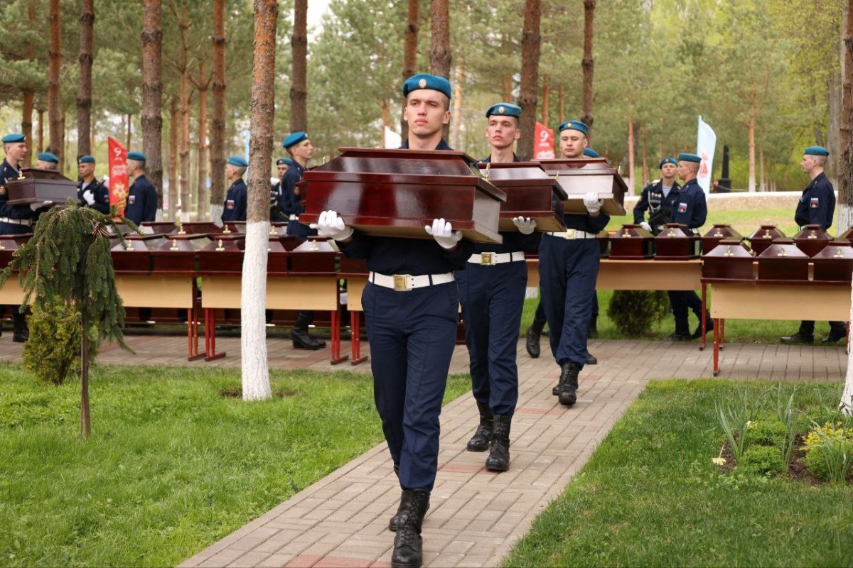 В Калужской области увековечили память советских солдат, павших в боях 1942-го