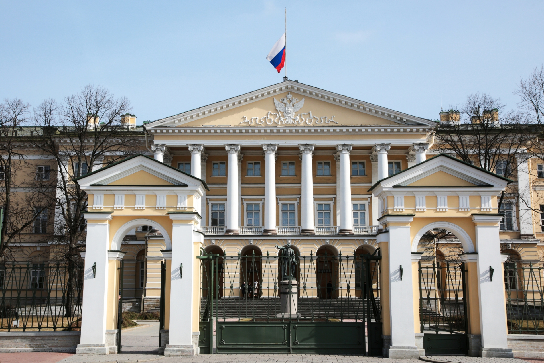 В Смольном прошла встреча Дмитрия Мезенцева и Александра Беглова