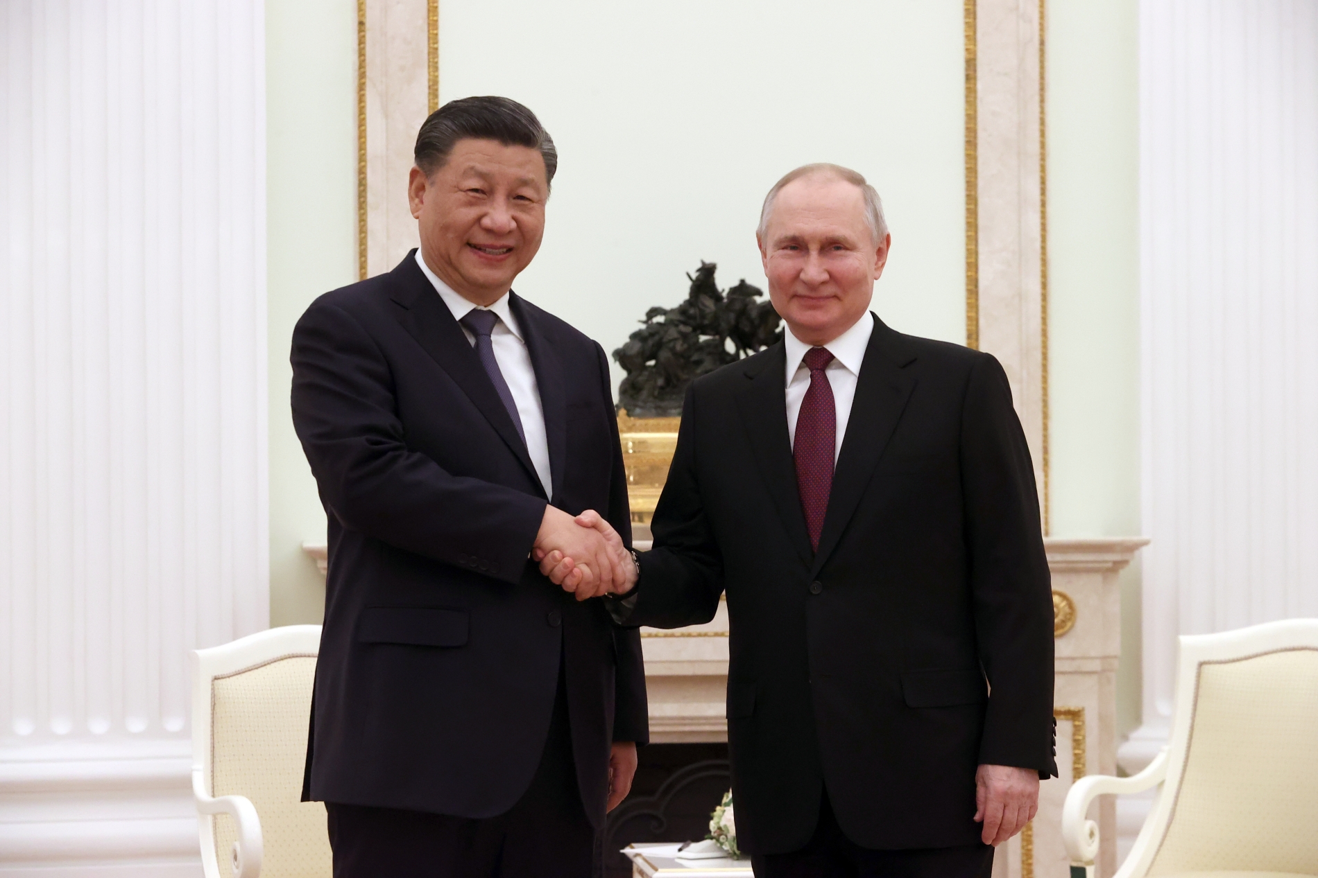 В Кремле проходит встреча Владимира Путина с Си Цзиньпином