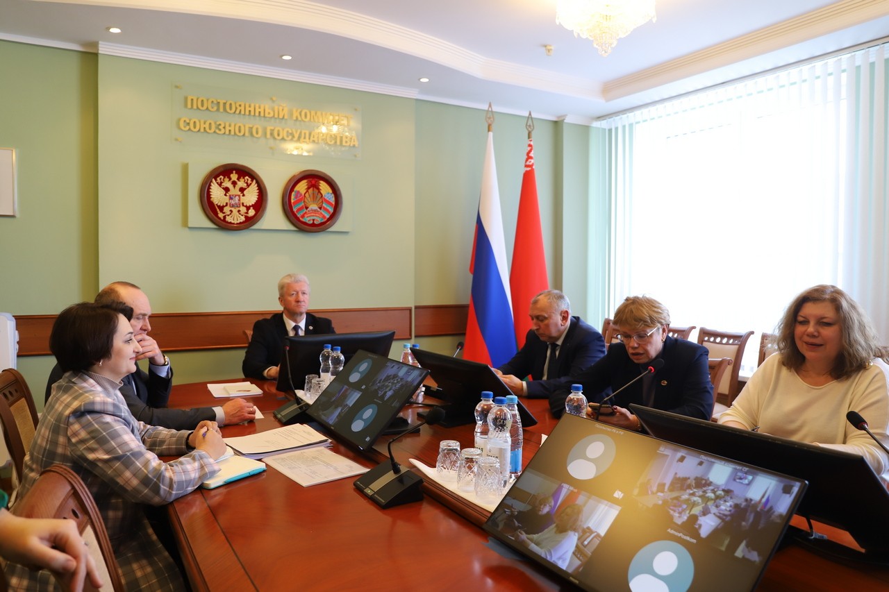 19 февраля на заседании Постоянного Комитета Союзного государства Госсекретарь СГ Сергей Глазьев представил коллективу Посткома своего нового Заместителя