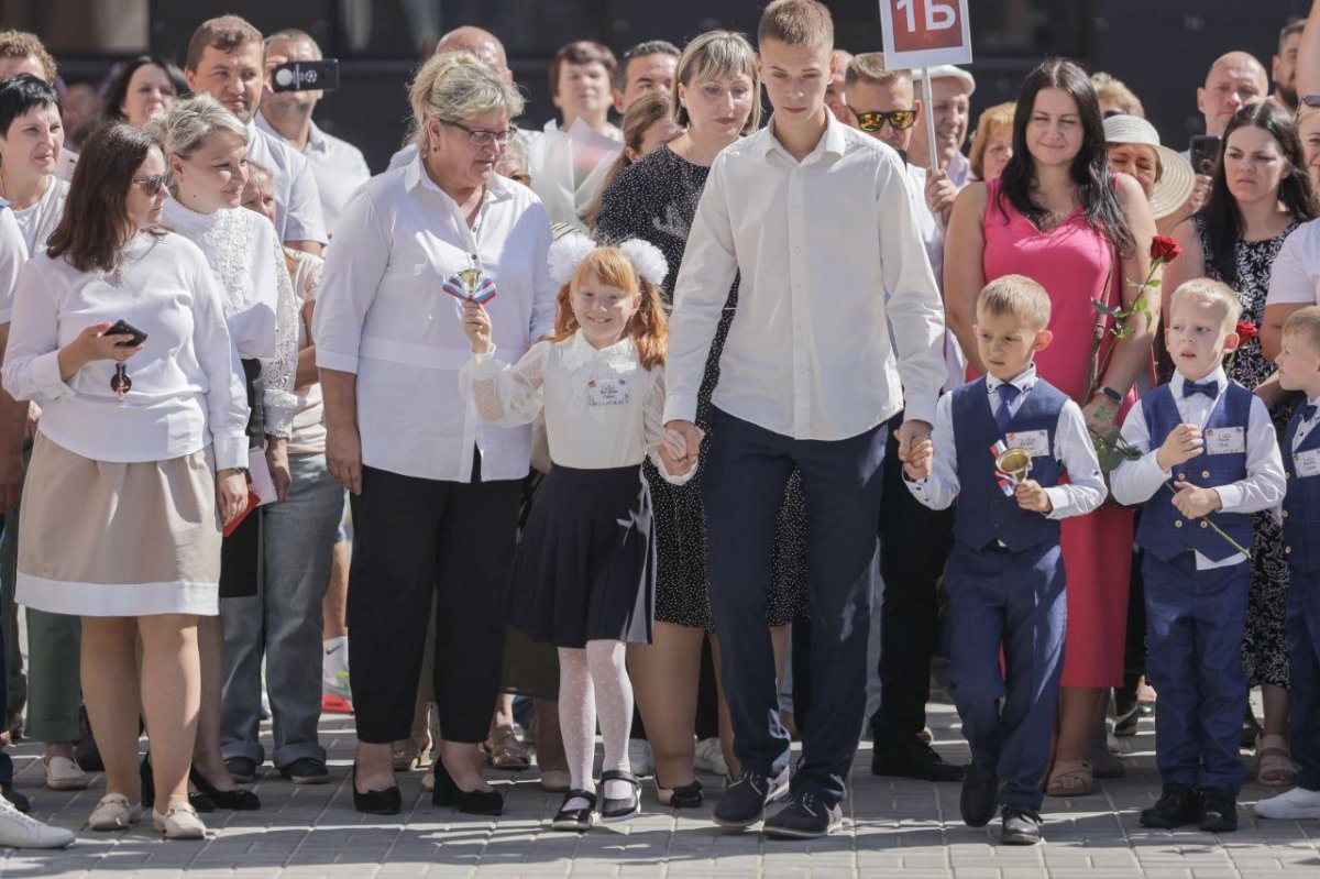 В Калуге белорусские строители сдали школу на 1125 мест