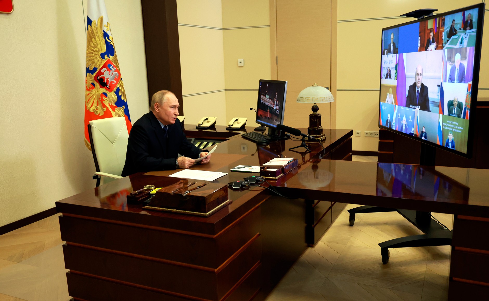 Путин в качестве основной темы совещания вынес вопросы внедрения цифровых валют