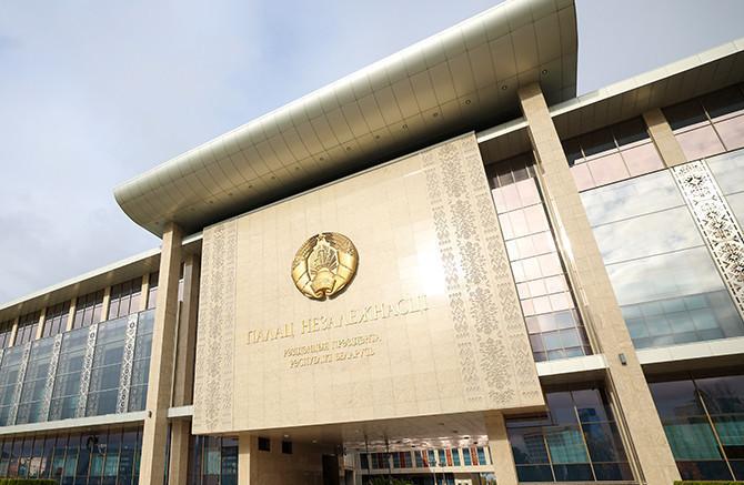 Александр Лукашенко заслушал доклады глав МВД Беларуси и КГК республики