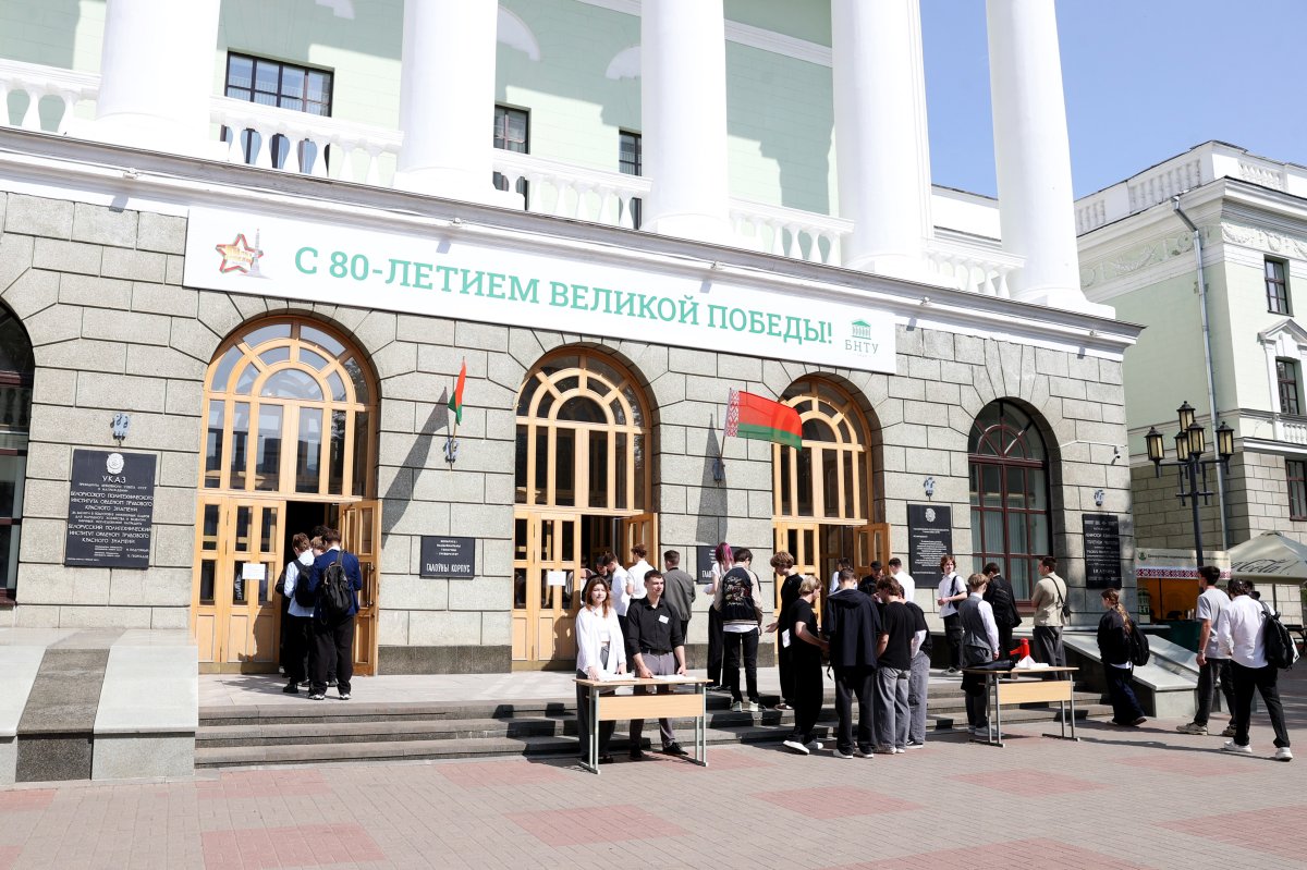 В вузах Беларуси стартовал основной этап вступительной кампании