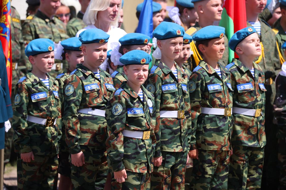 Мезенцев: пусть дни в "Орленке" на долгие годы станут для вас яркими