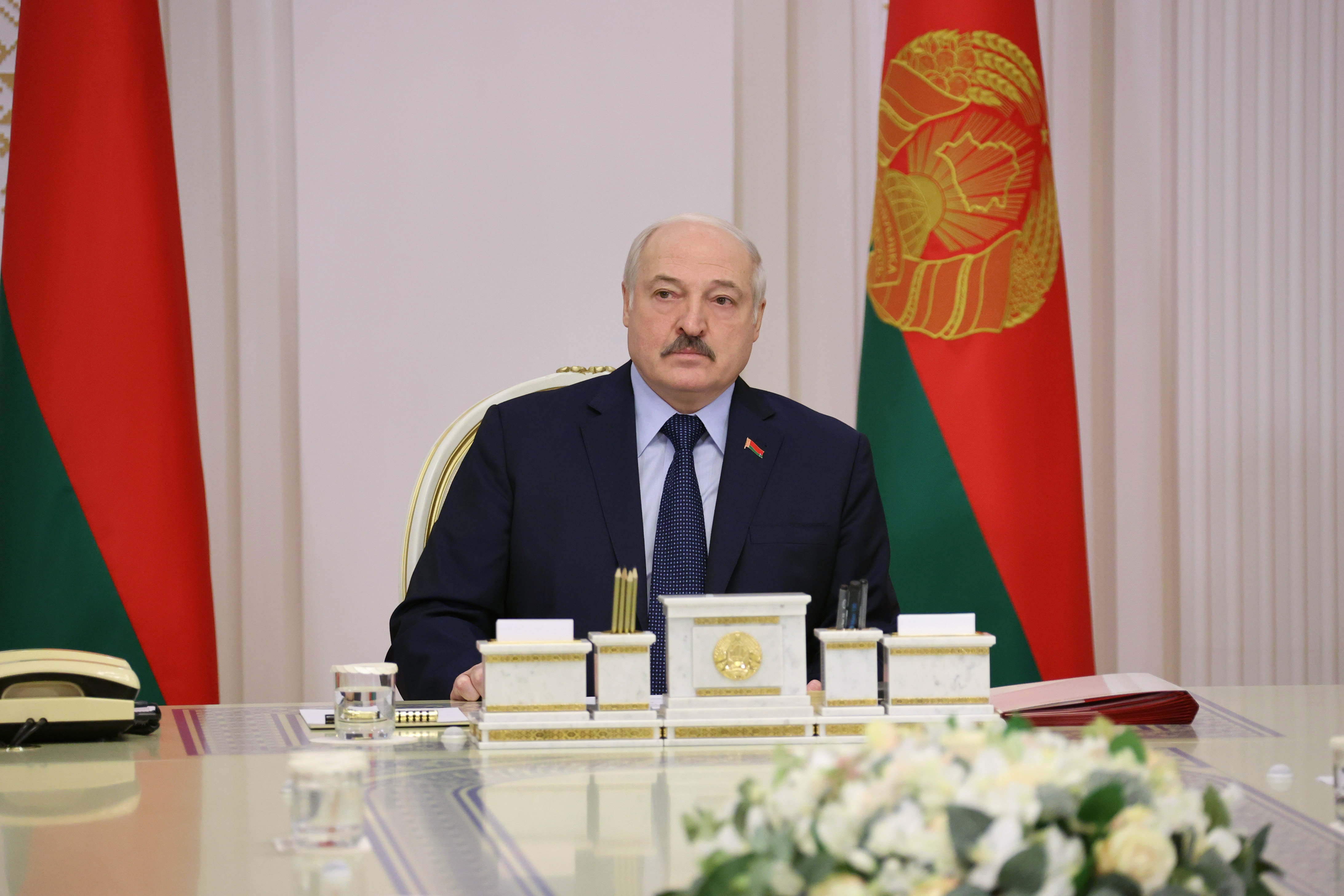 Александр Лукашенко: народ должен знать пути развития и планы государственной власти по их реализации 