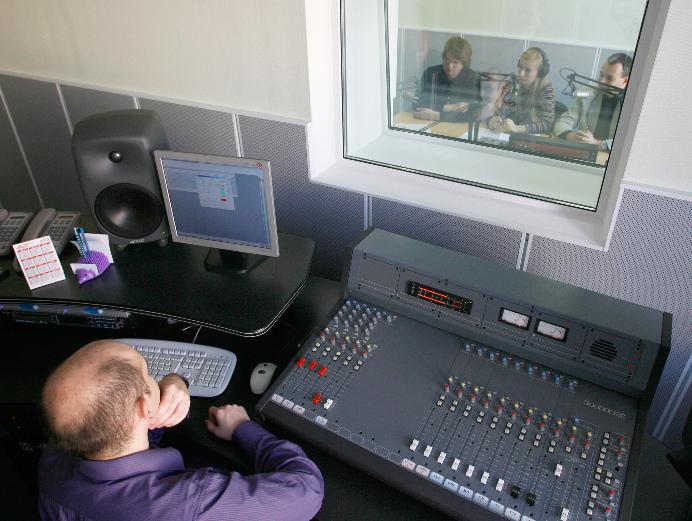 Сегодня радио "Беларусь" отмечает свое 60-летие в международном эфире