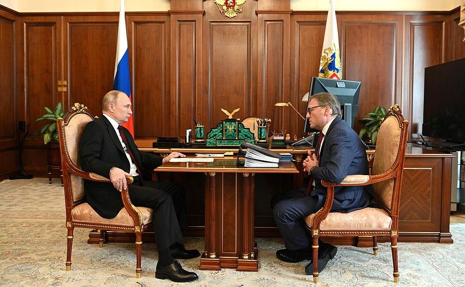 Владимир Путин встретился с бизнес-омбудсменом