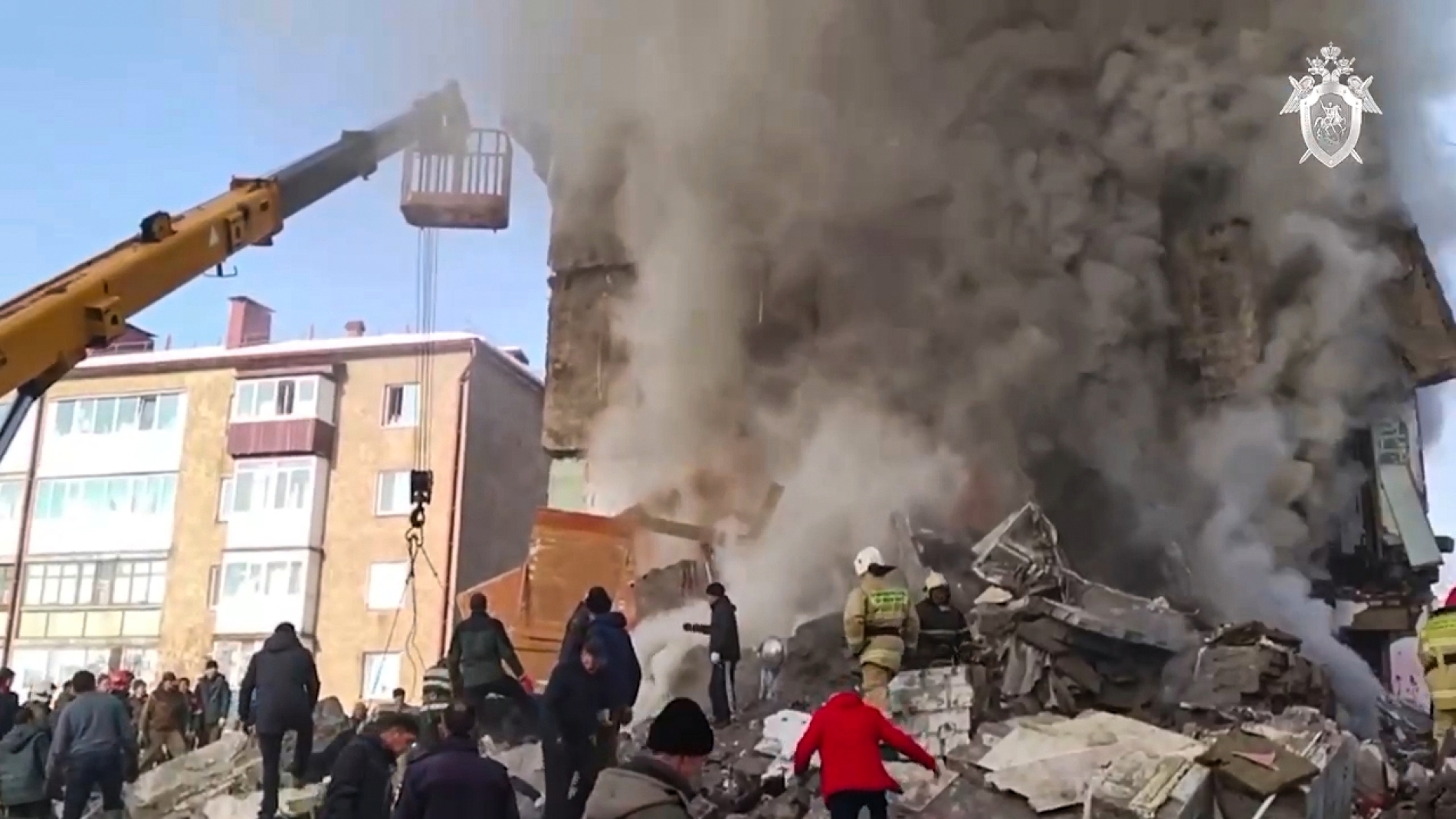 В Сахалинской области произошел взрыв бытового газа в пятиэтажном жилом доме