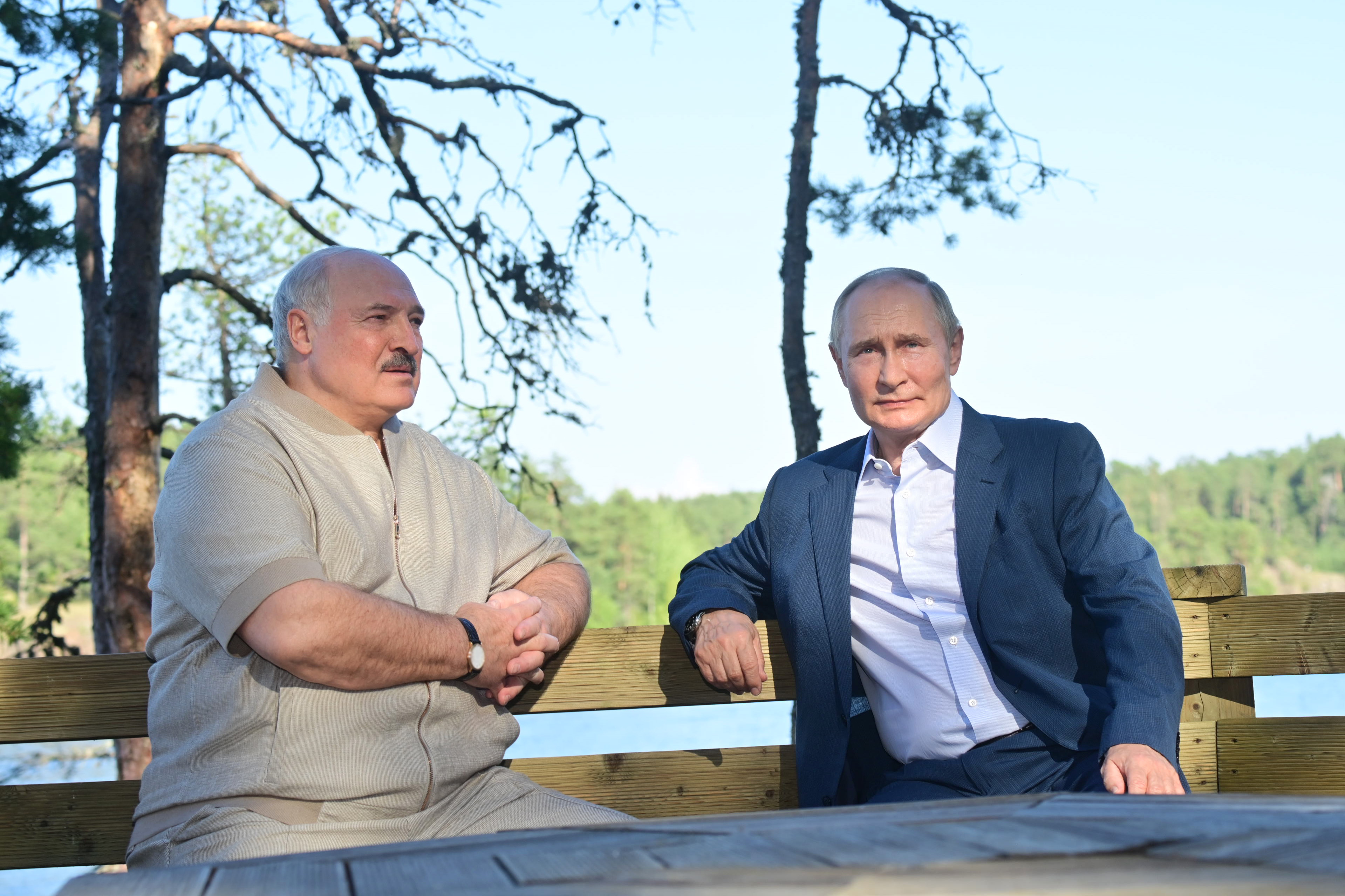 Путин и Лукашенко продолжают неформальное общение на Валааме