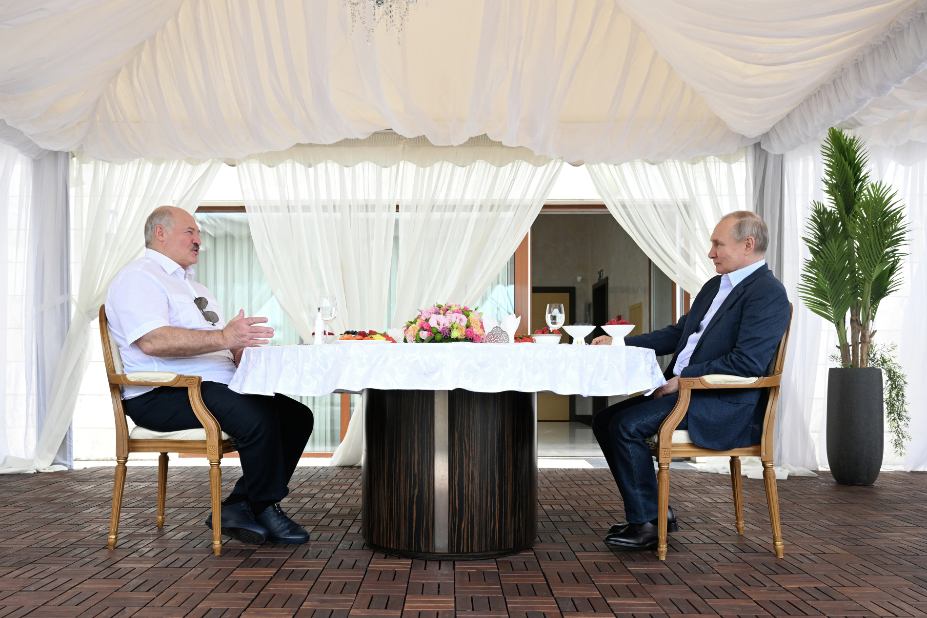 Александр Лукашенко: российско-белорусские отношения являются стержнем в Евразэс и СНГ