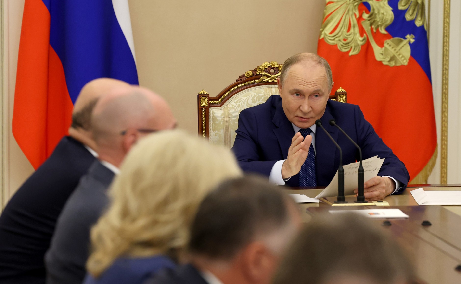 Путин: Россия должна стремиться опережать динамику глобальной экономики