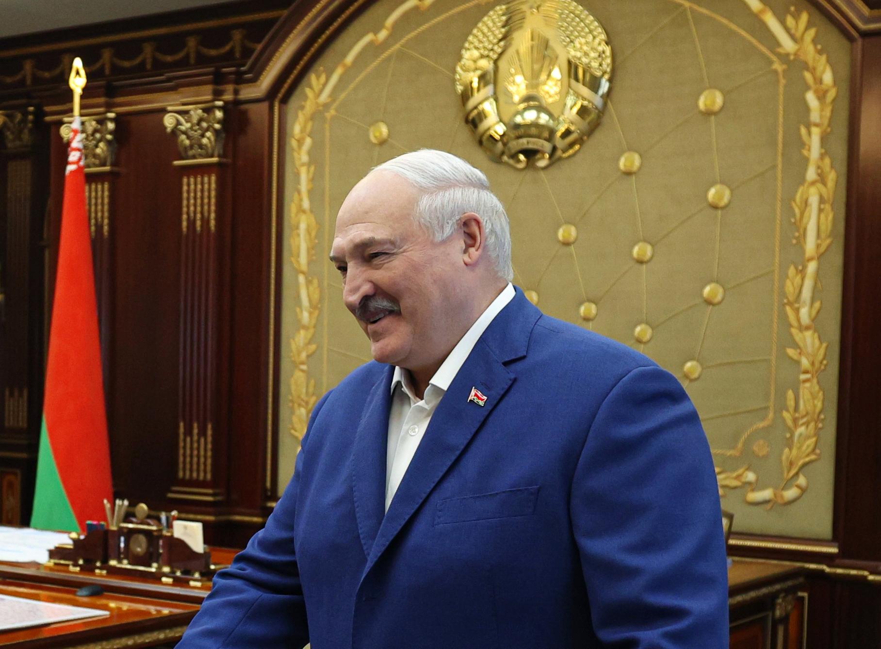 Лукашенко сегодня провел три рабочие встречи