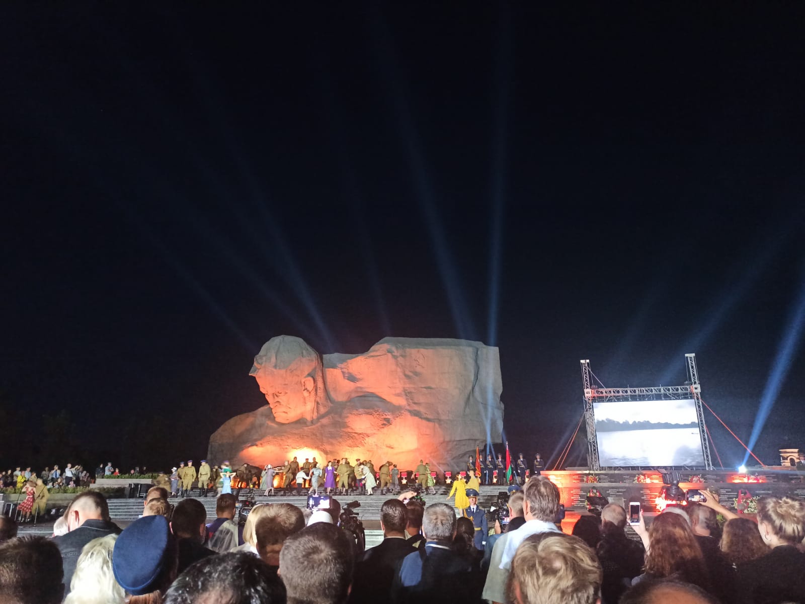Митинг-реквием, посвященный Дню всенародной памяти жертв Великой Отечественной войны, прошел в Брестской крепости