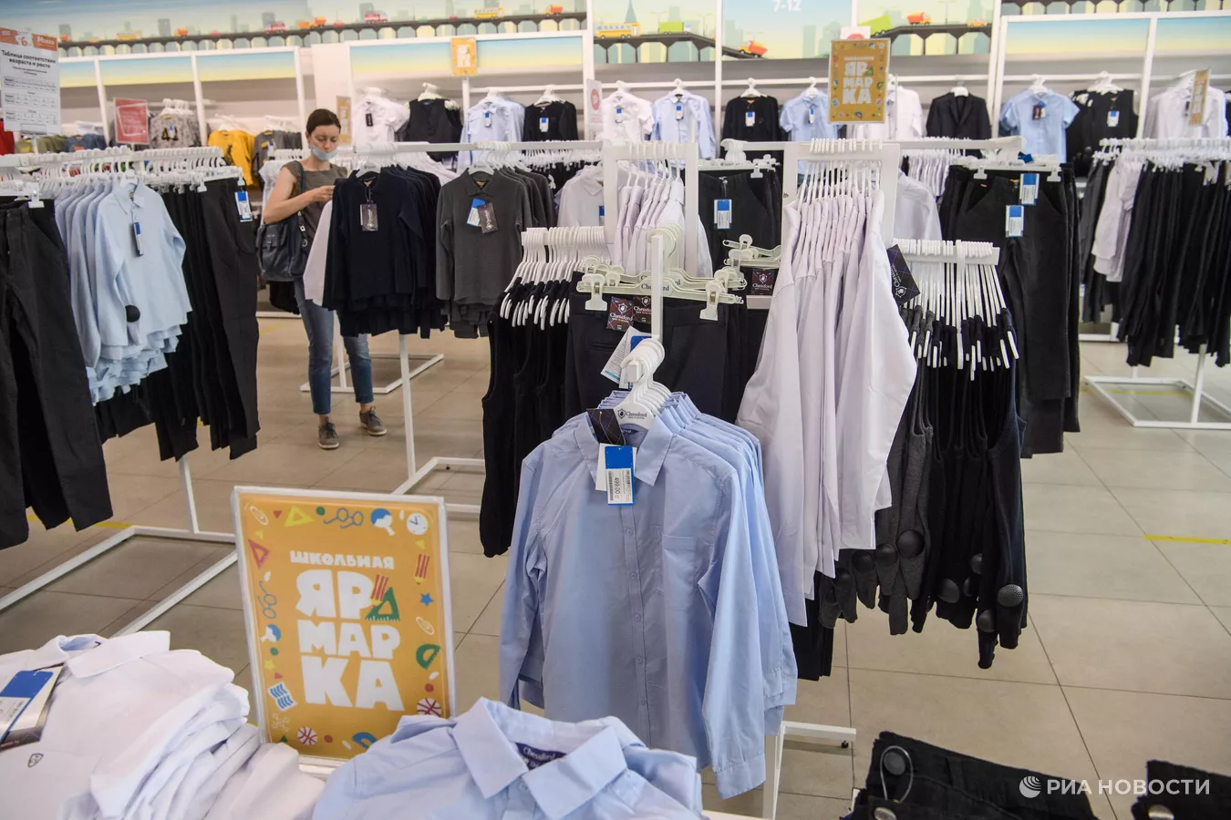 Беларусь и Дагестан выпустили пилотную партию школьных жилетов из дагестанской шерсти