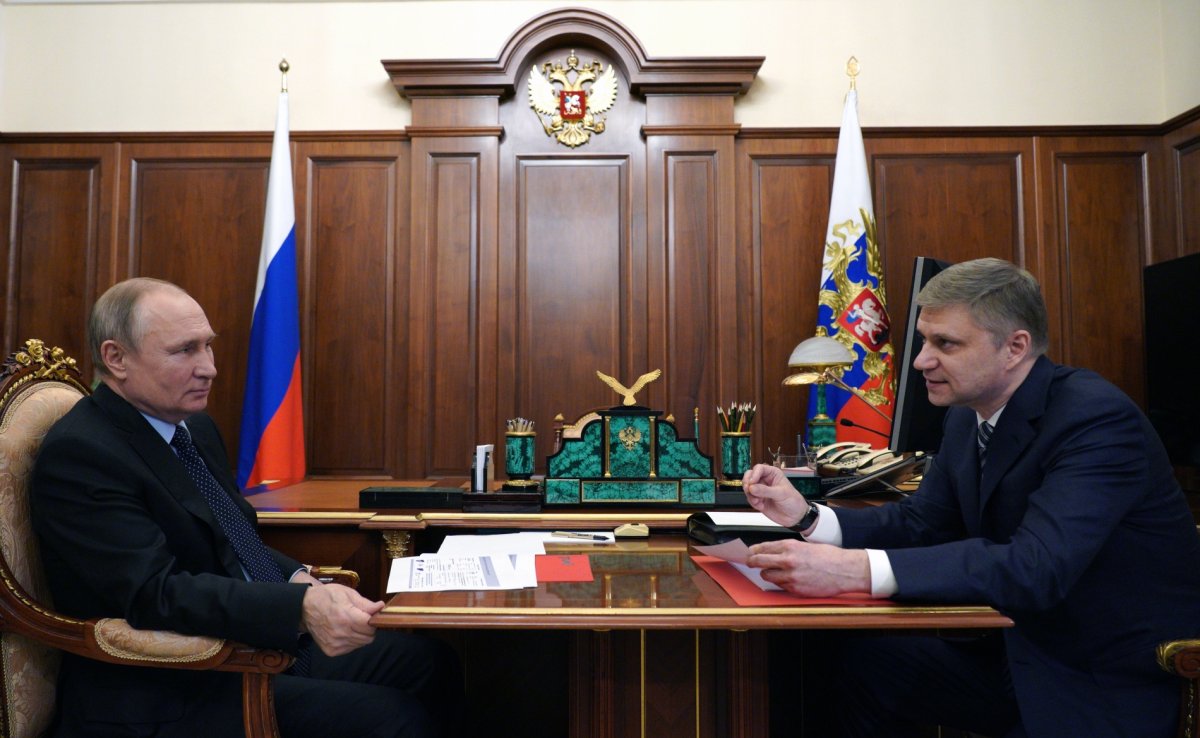 Путин: РЖД достойно прошли через испытания прошлого года