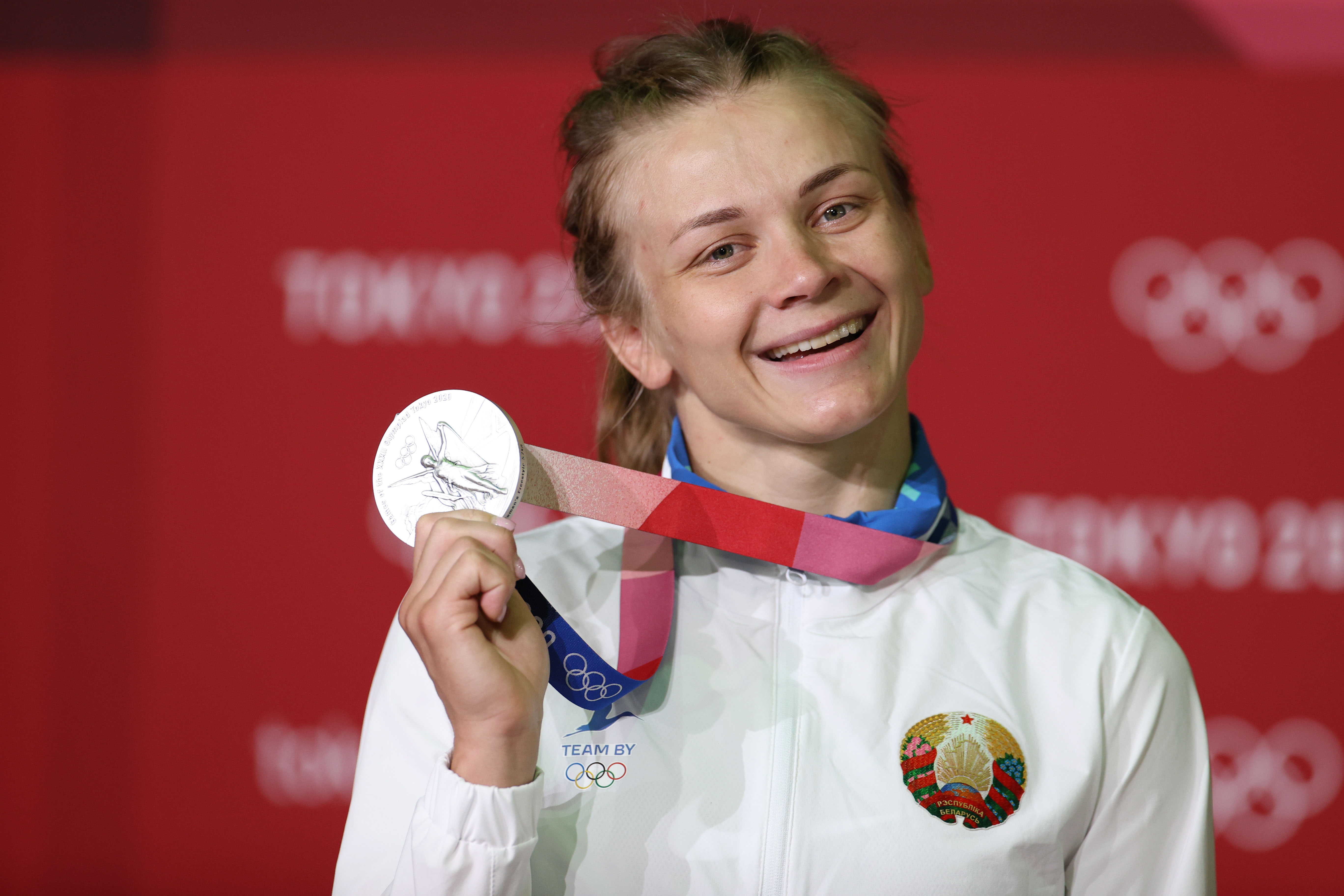 Д Домрачева Олимпийский чемпион