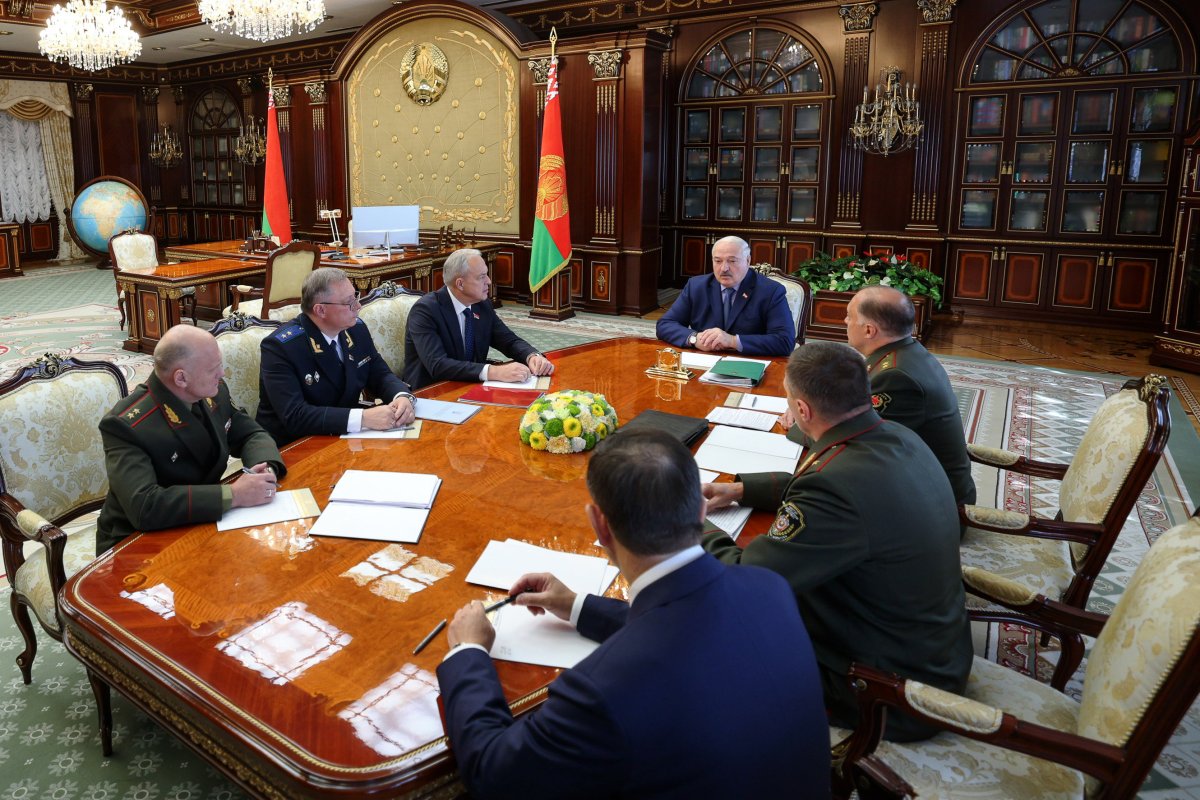 Лукашенко: агрессивно в отношении Беларуси настроены соседи - Польша и Прибалтика