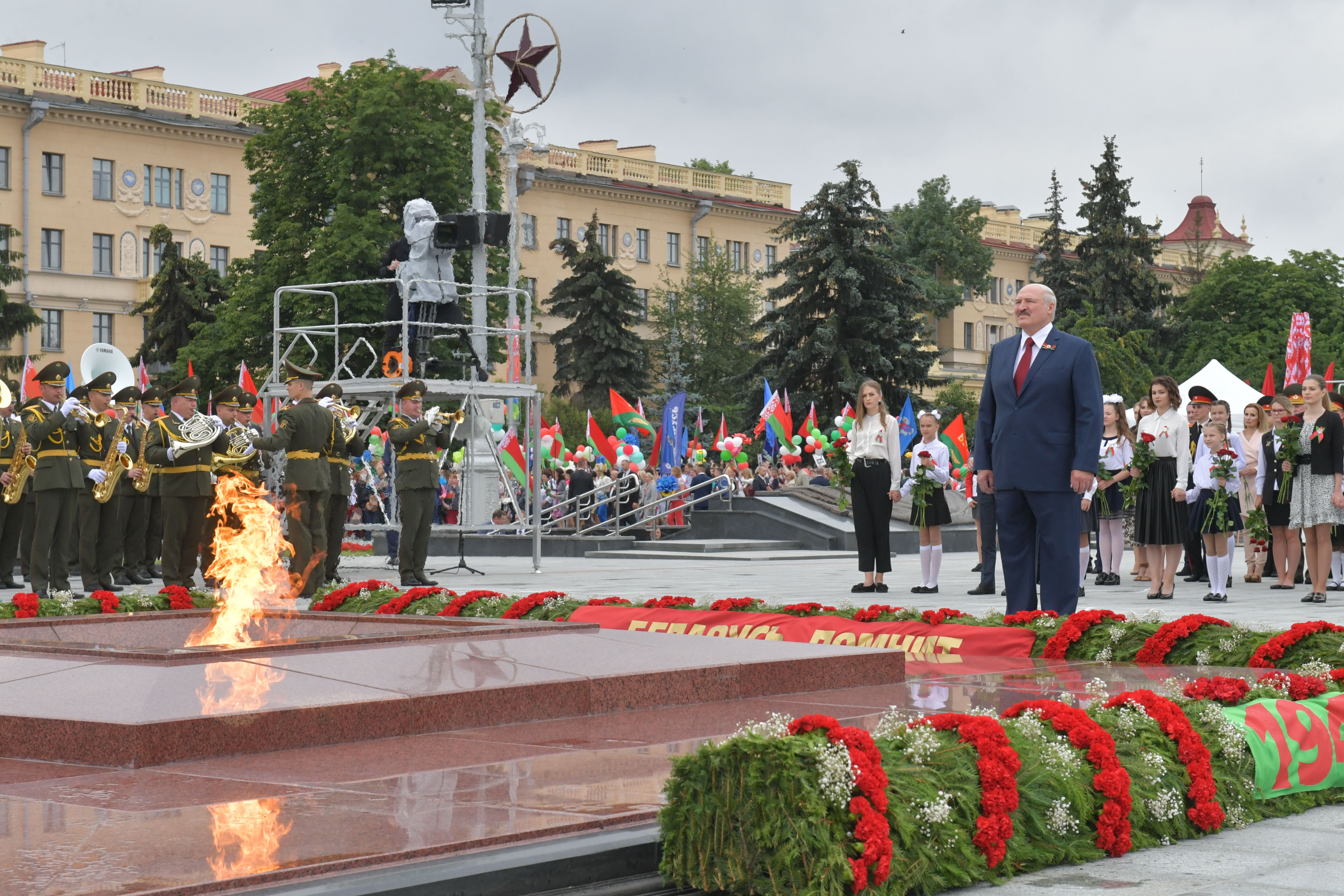 Лукашенко: Единство, испытанное на прочность в труде и в бою, и сегодня позволяет противостоять всем вызовам и угрозам, является основой развития Союзного государства