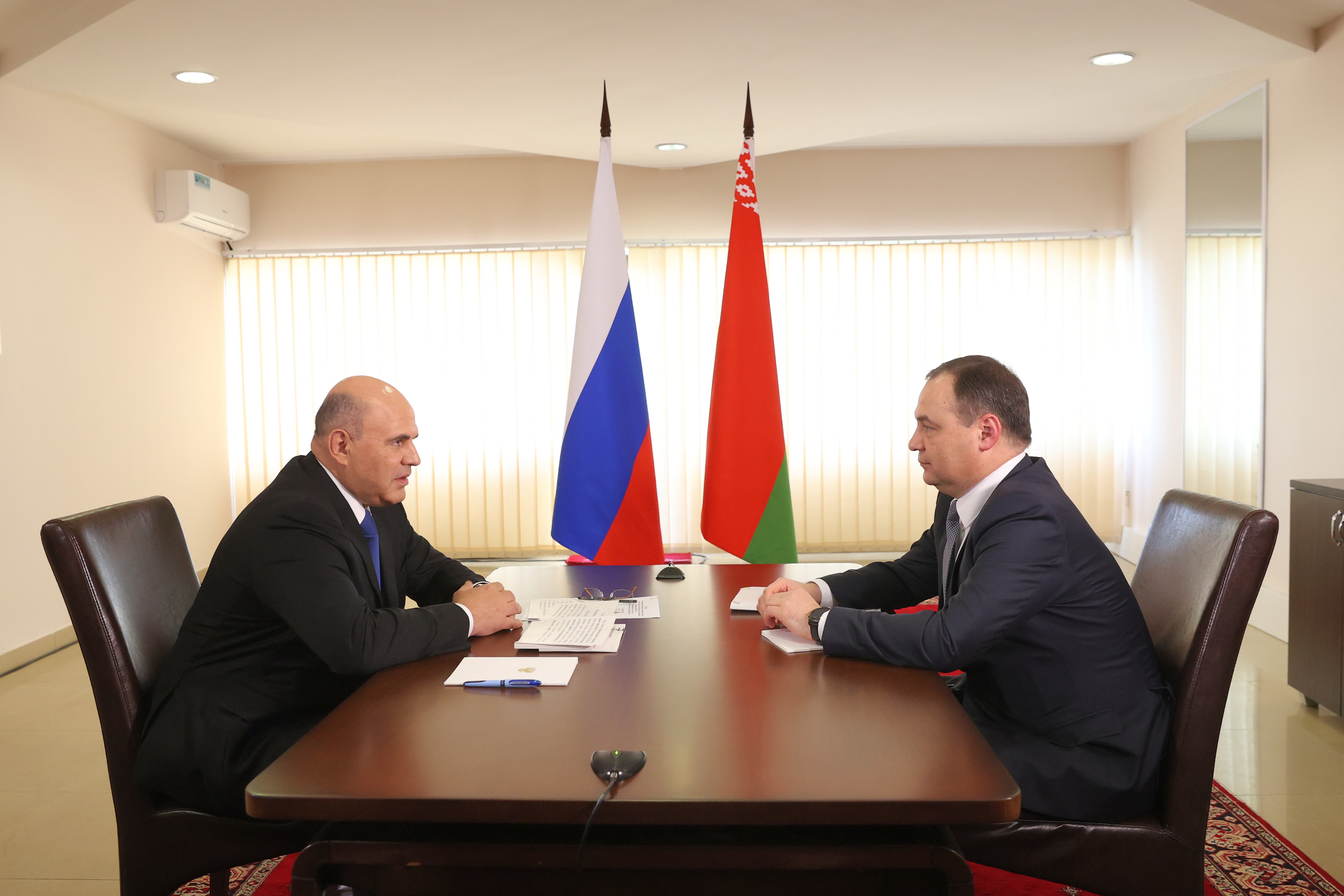 Михаил Мишустин и Роман Головченко проведут переговоры сегодня в Москве
