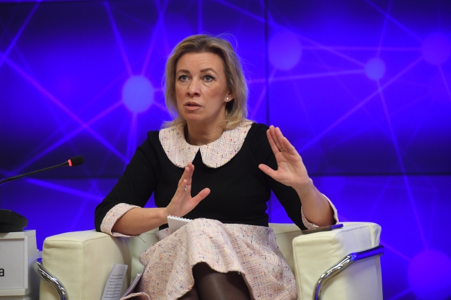 Мария Захарова: попытки посягательства Запада на российские  активы будут расцениваться как грабеж 