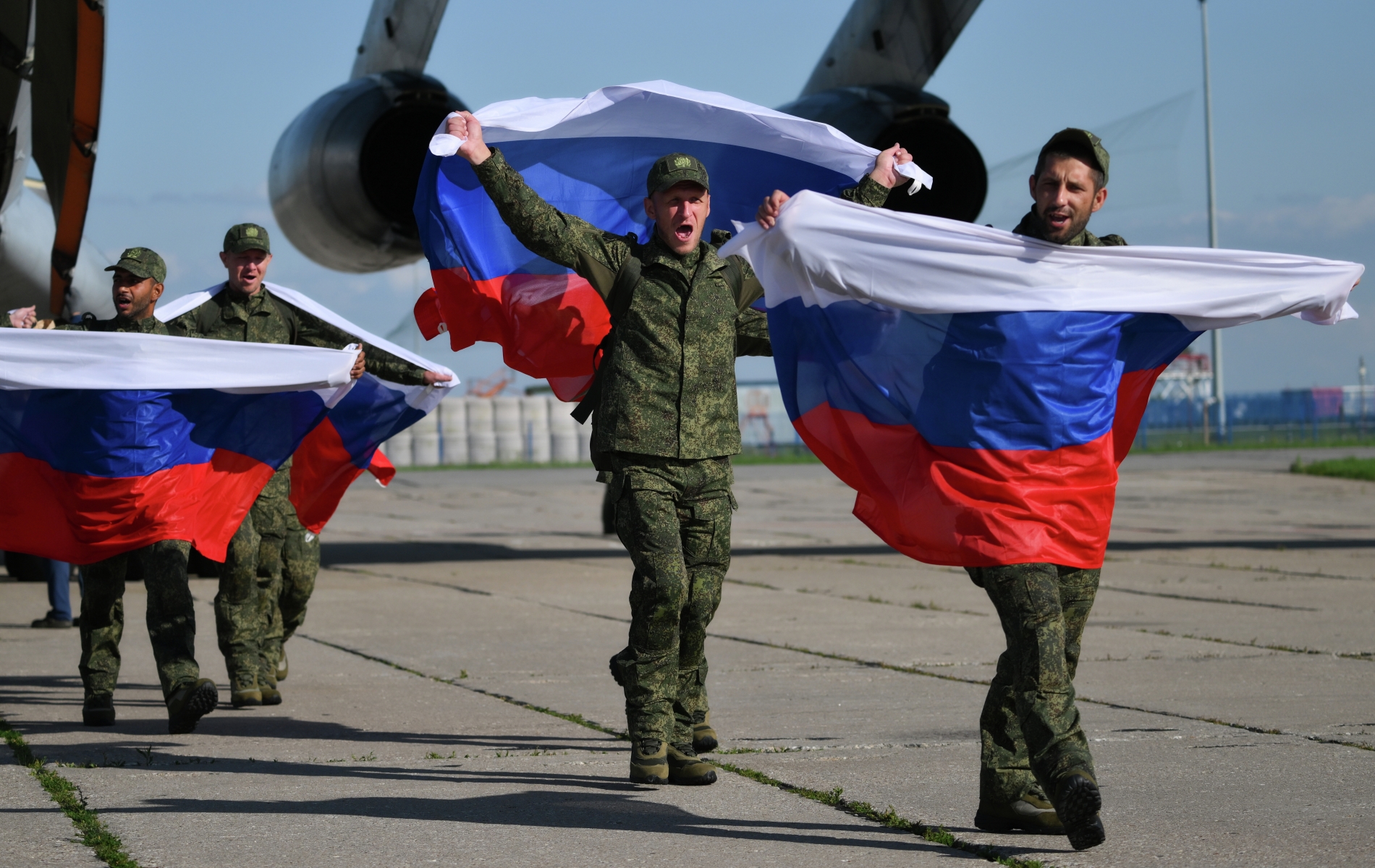 Россия и Украина провели обмен пленными по форумуле "84 на 84"