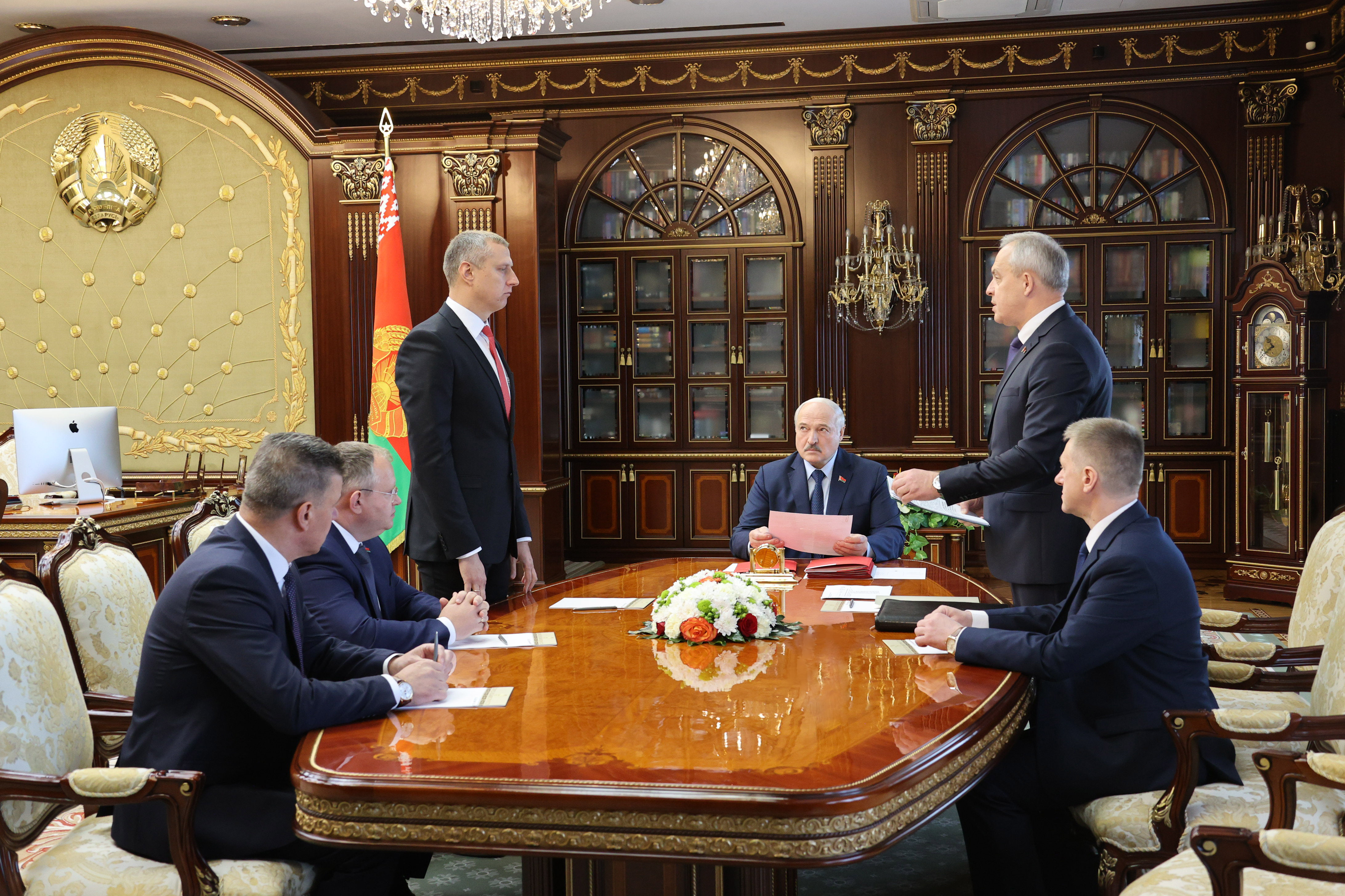 Александр Лукашенко назначил Дмитрия Крутого новым послом Беларуси в России
