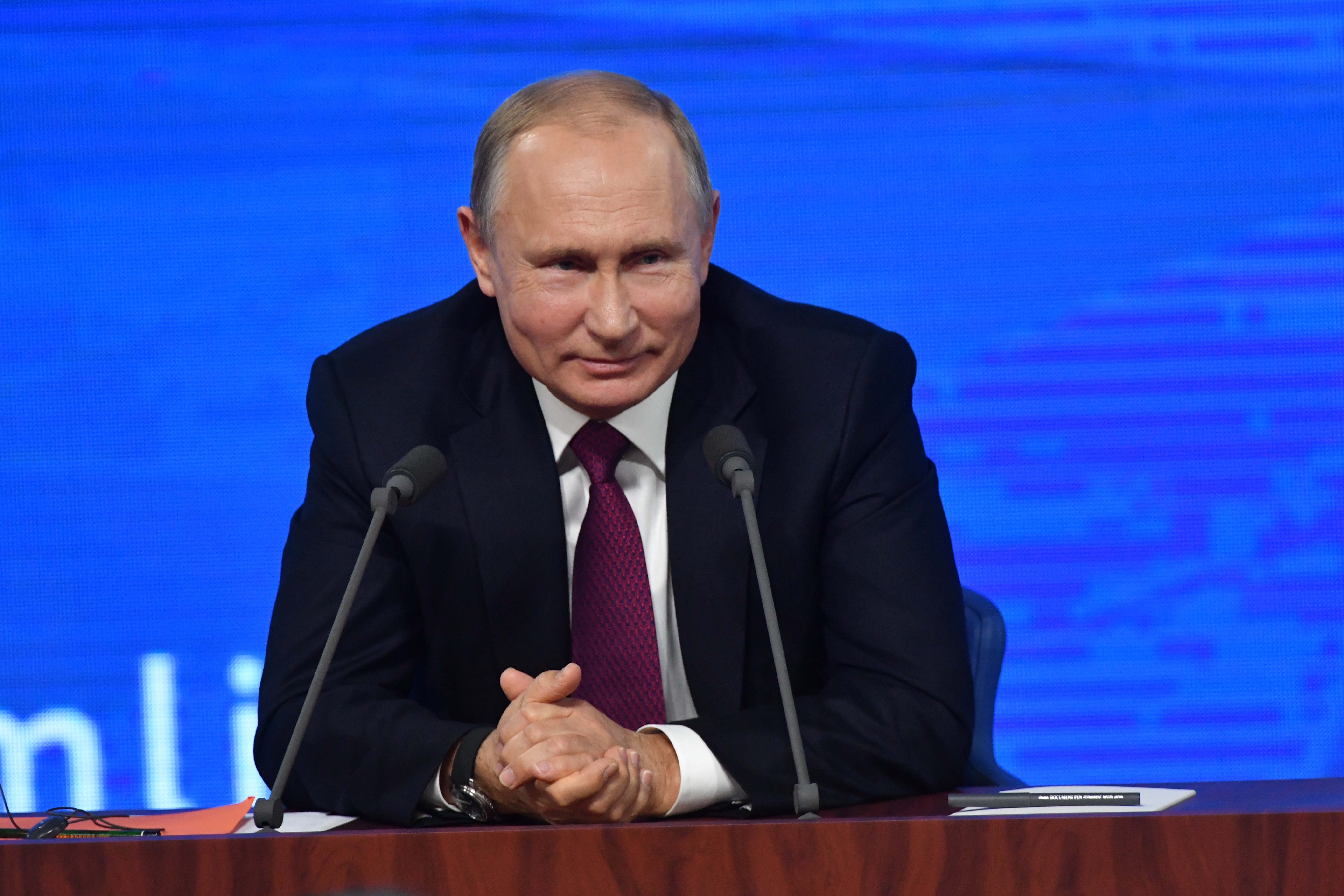 Владимир Путин провел совещание с постоянными членами Совета Безопасности