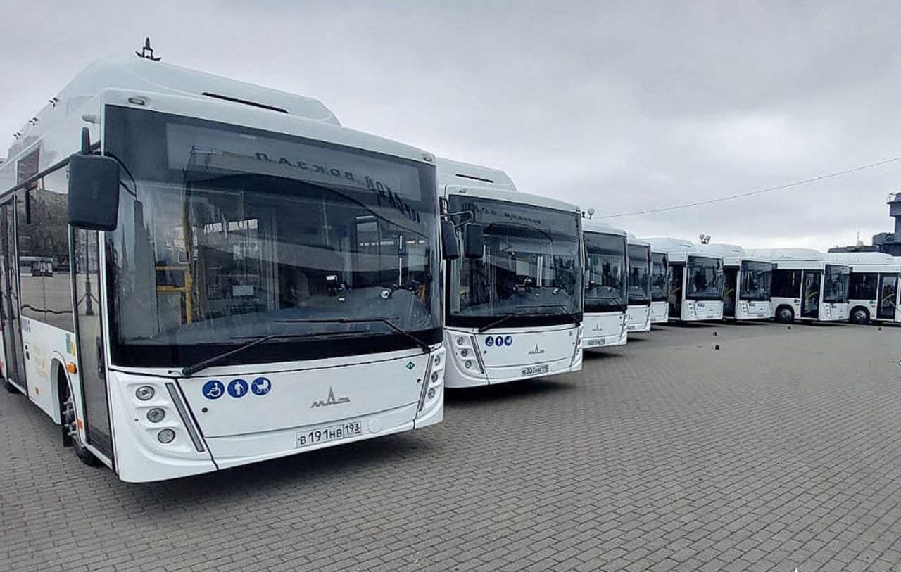 В Новороссийске на городские и пригородные маршруты выйдут белорусские автобусы