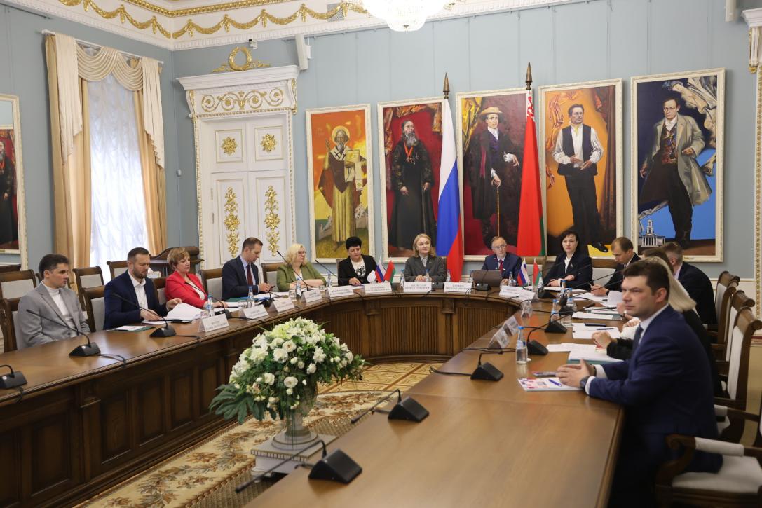 В Гомеле обсудили вопросы культурной безопасности и совместных проектов СГ