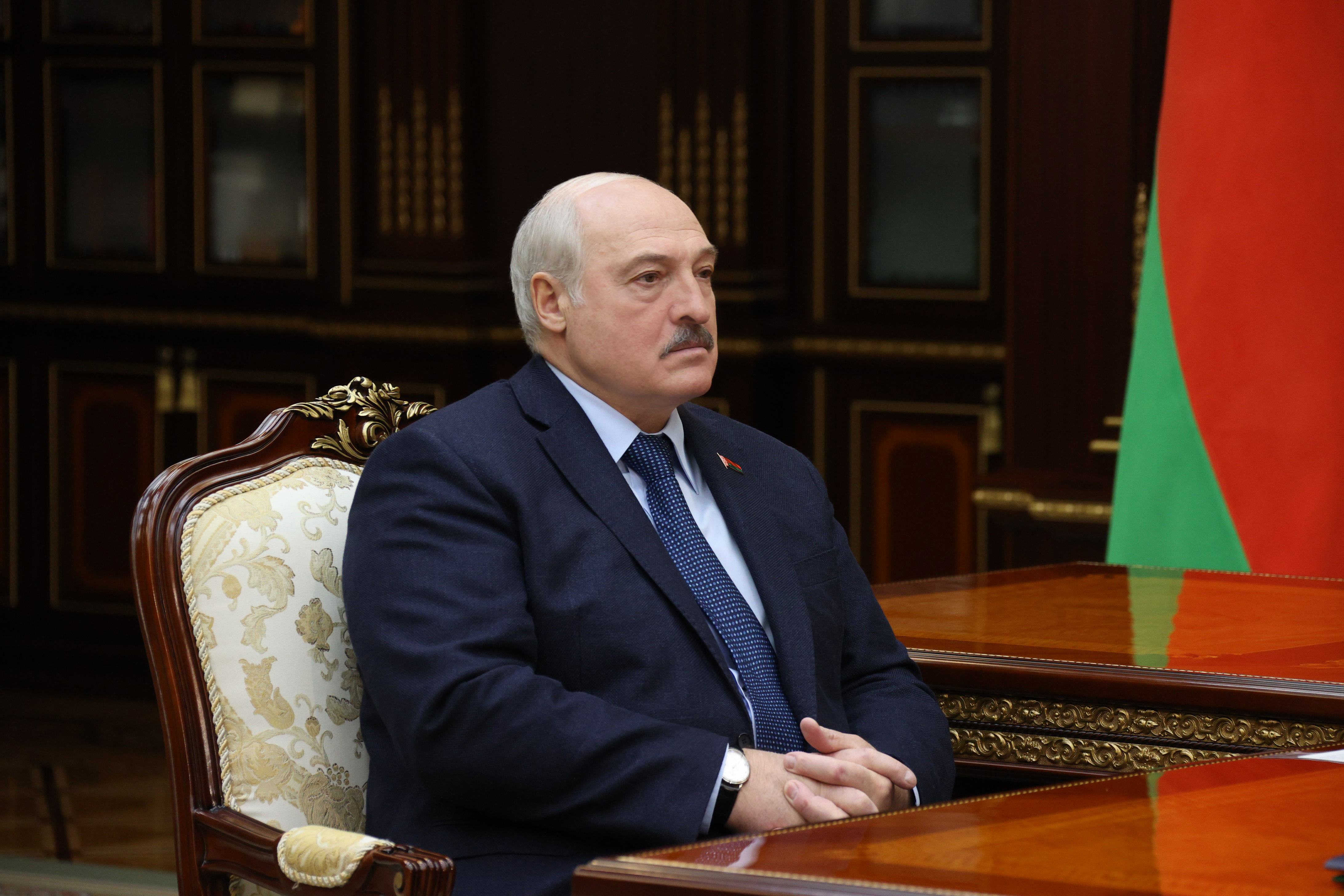 Александр Лукашенко об участии Беларуси в СВО: в спину русским стрелять никто не будет с белорусской территории  - вот наше участие 
