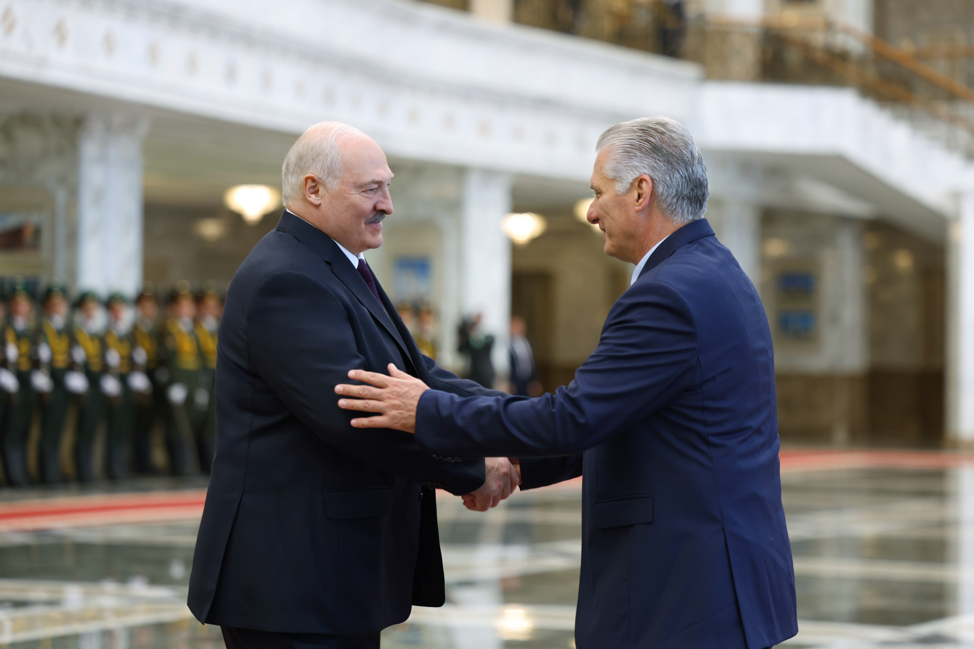 Лукашенко: отношения Кубы и Беларуси основаны на взаимном уважении
