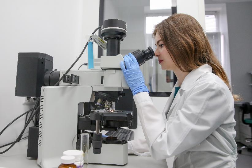 Российские ученые усовершенствовали метод лечения гепатита В с помощью молекулярных ножниц